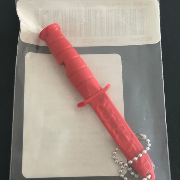 슈프림 케이바 이멀전시 휘슬 키체인 (레드) 