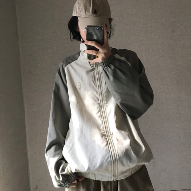 나이키 00s 카키 나그랑 바람막이