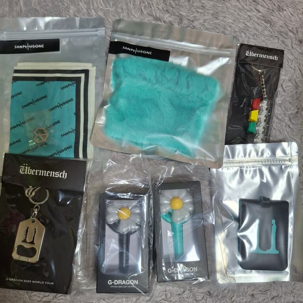 지디 지드래곤 위버멘쉬 굿즈