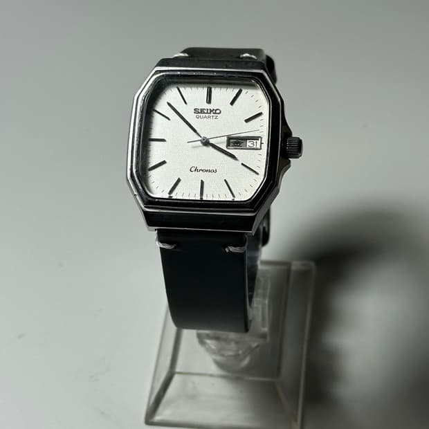 SEIKO quartz chronos