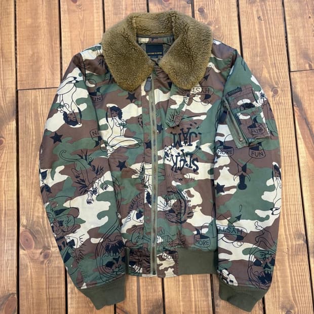 히스테릭 글래머 카모 항공자켓
