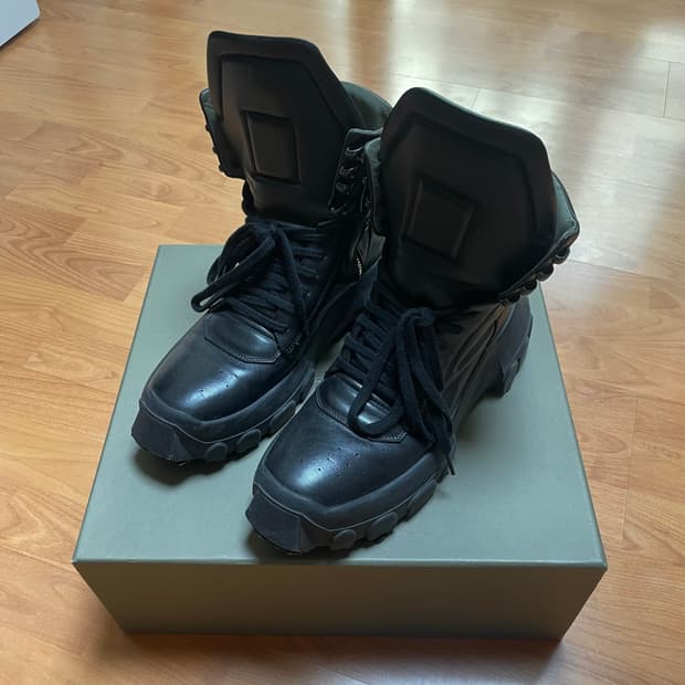 릭오웬스 18fw 시시푸스 트랙터 부츠