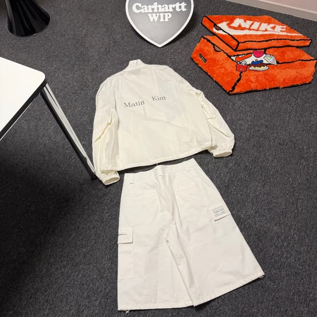[ONE SIZE] 마뗑킴 로고 코팅 점퍼 아이보리