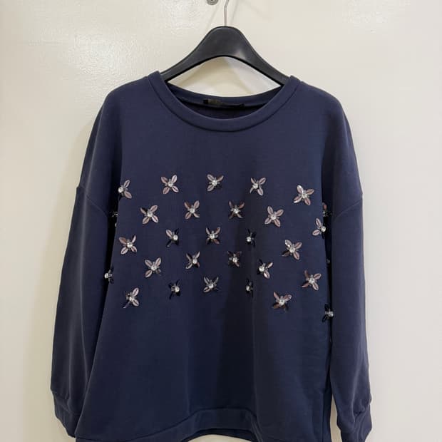 막스마라 위켄드 비즈 포인트 맨투맨(정품)