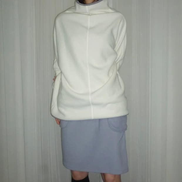 구해요) 지초이 24-006 FLEECE LONG SLEEVE-ivory