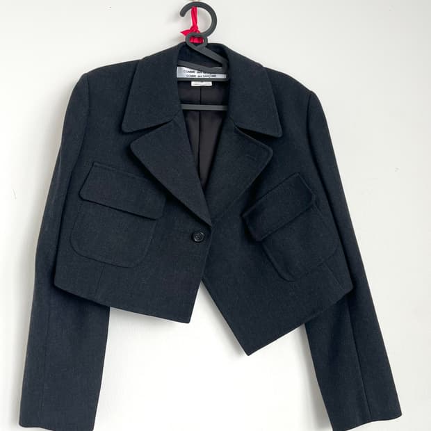 꼼데가르송 숏 블레이저