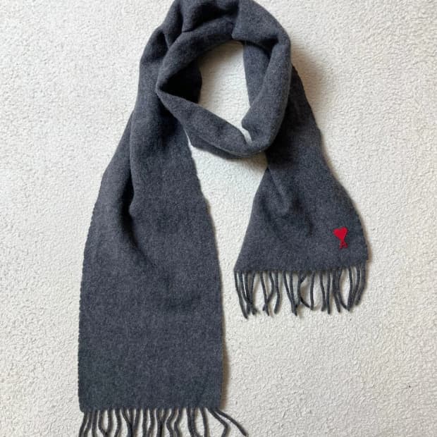 아미 AMI 시그니처 하트 로고 울 목도리 A1699
