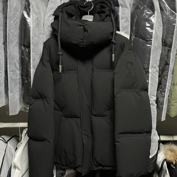 [XS-S사이즈] 아미 하트 로고 패치 오버핏 숏 다운 패딩자켓