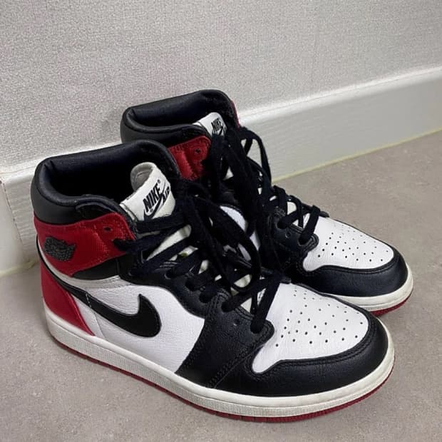 조던 1 레트로 하이 사틴 블랙토 240 급처