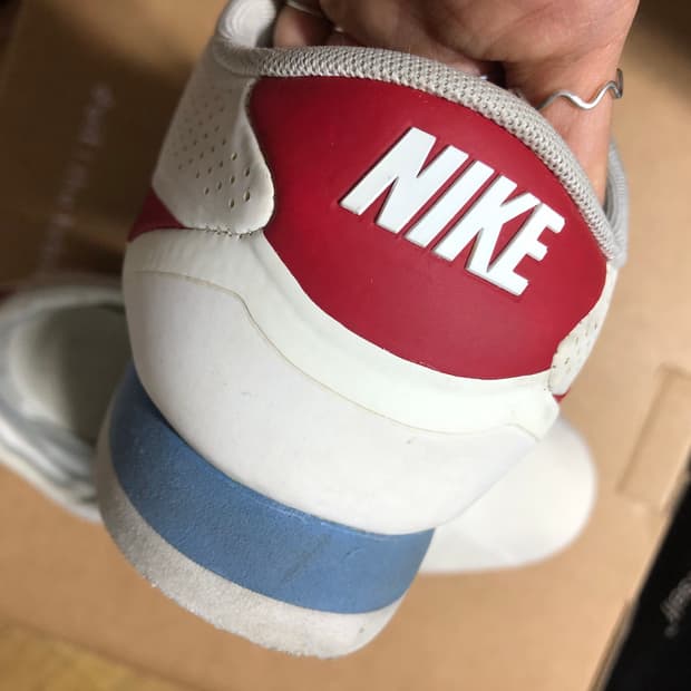 나이키 코르테즈 울트라 모이어 흰파빨