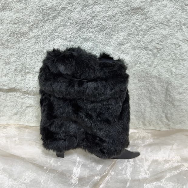 빈티지 블랙 퍼 발토시 레그워머