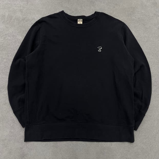 XL 유니클로 카우스 스누피 맨투맨