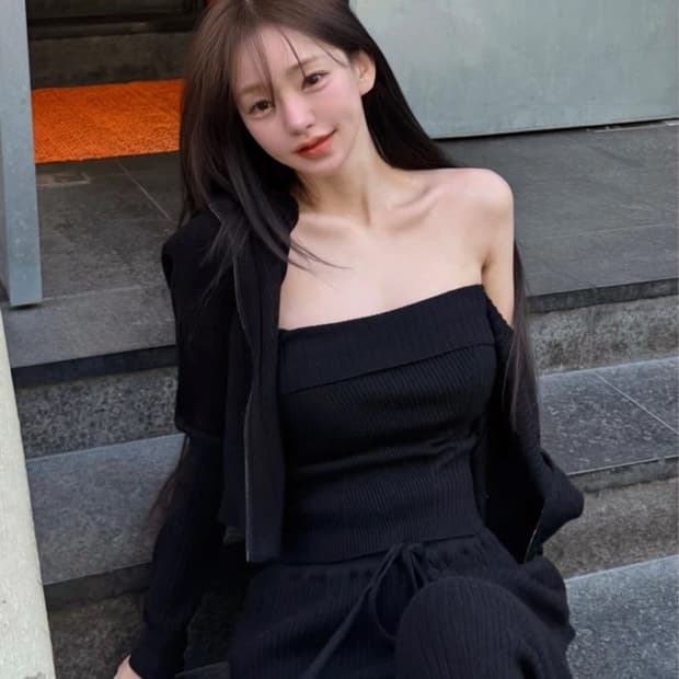 새상품 카인다미 슬림패턴 니트 트레이닝 후드 셋업