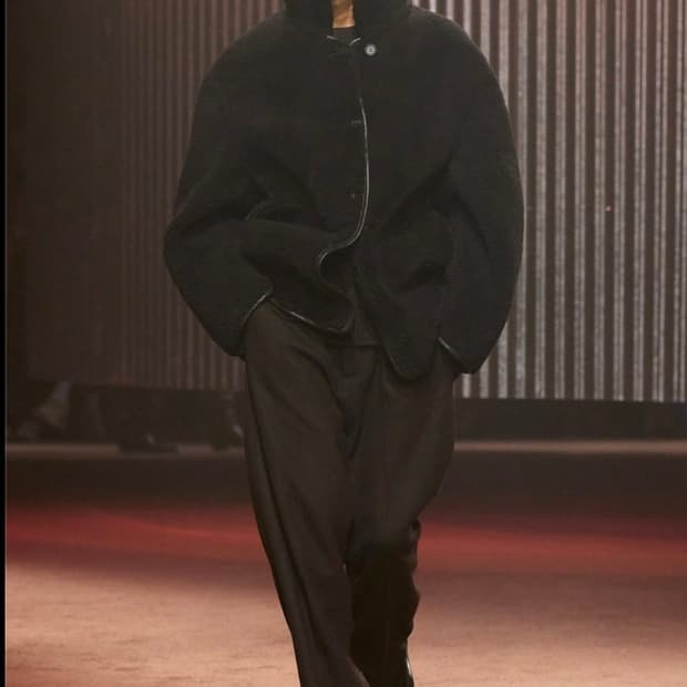 Cos 아틀리에 무스탕 s사이즈
