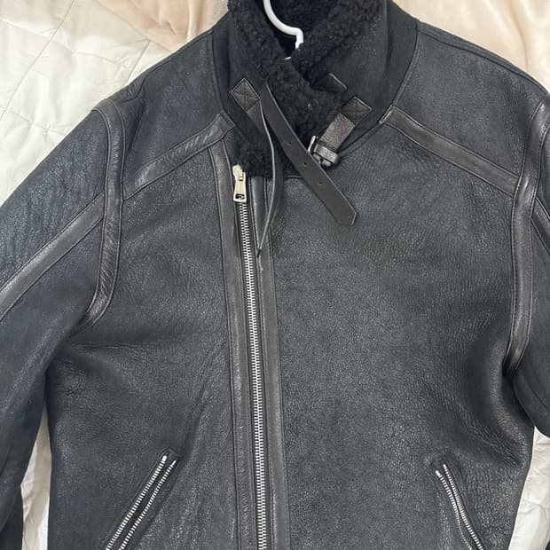 느와르 라르메스48사이즈 무스탕 판매