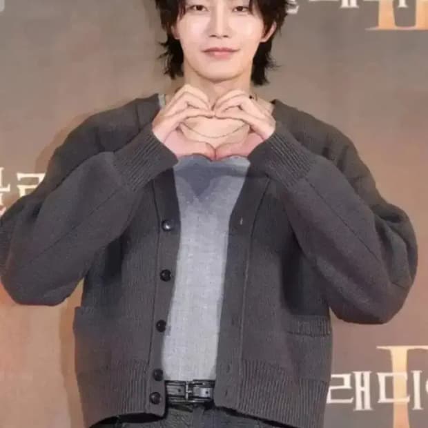 렉토 컴팩트 니트가디건 차콜 M