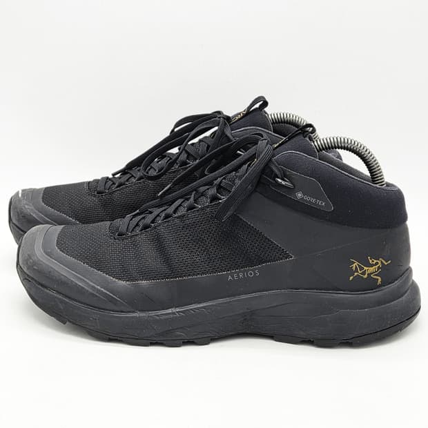 아크테릭스 에어리어스 미드 GTX 블랙 (260)