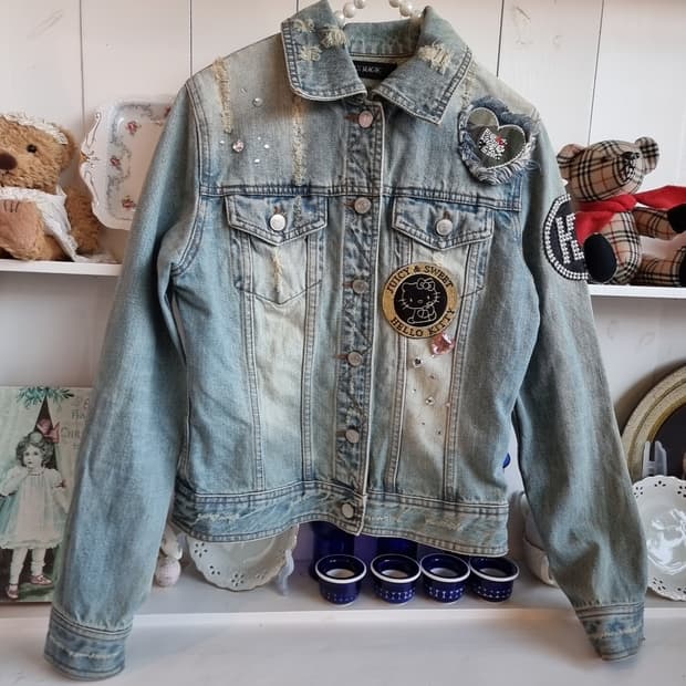걸즈매직 헬로키티 한정 콜라보 빈티지 데님자켓