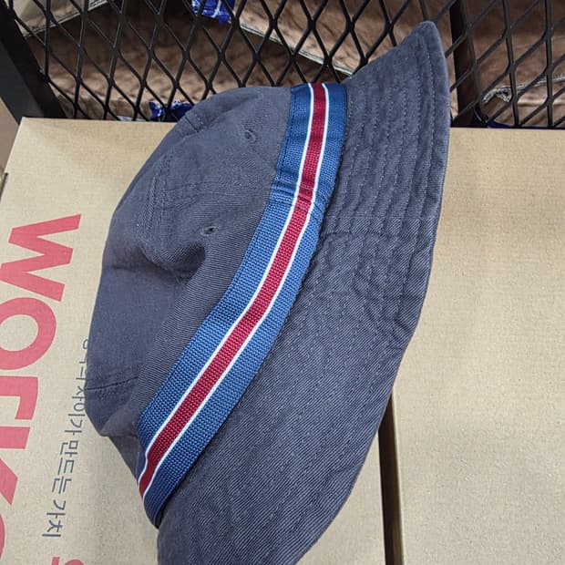 블라인드파일즈 모자 판매합니다