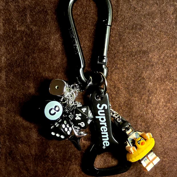 3cross big hold  b.t.m keyring