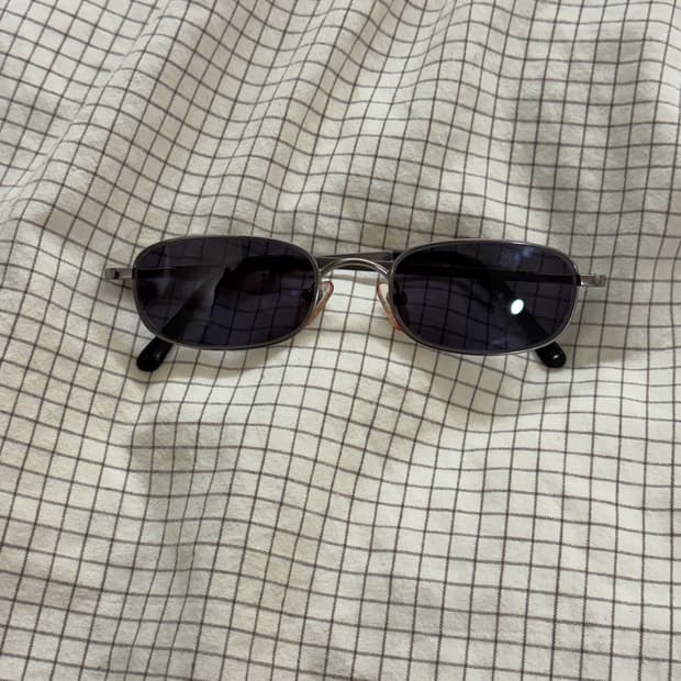 조르지오 아르마니 선글라스