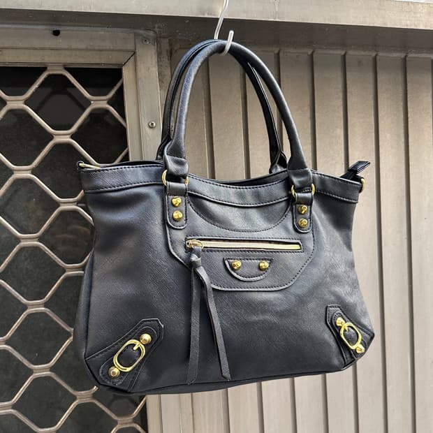 NONE vintage 모터백