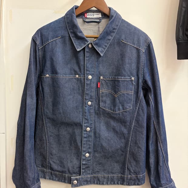 N64. 리바이스 엔지니어드 데님자켓 청자켓