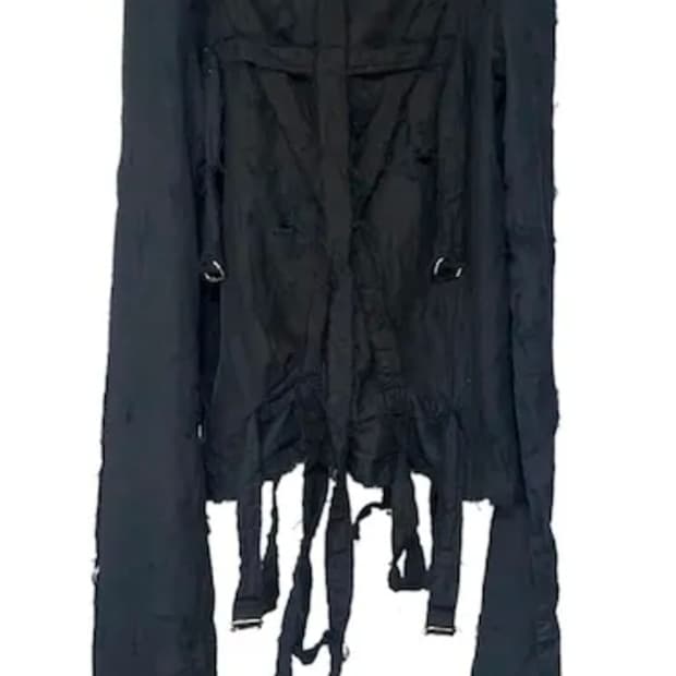 구매) Gazeshirt 블랙 컬러 구합니다.