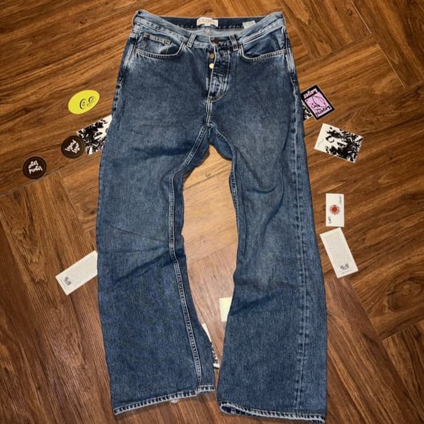 COS 코스 중청 부츠컷 데님 플레어진 48(32인치)