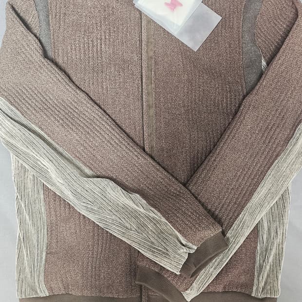 엑슬림 ep8.01 저지 브라운 M 택채 새상품