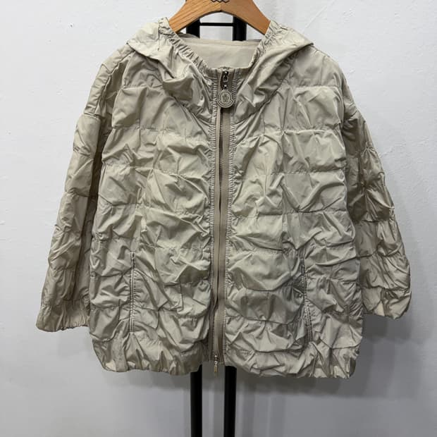 정품) 몽클레어 여성 칠부 오버핏 바람막이 0