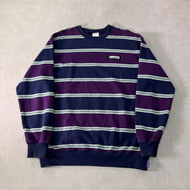 100 디스이즈네버댓 스트라이프 맨투맨