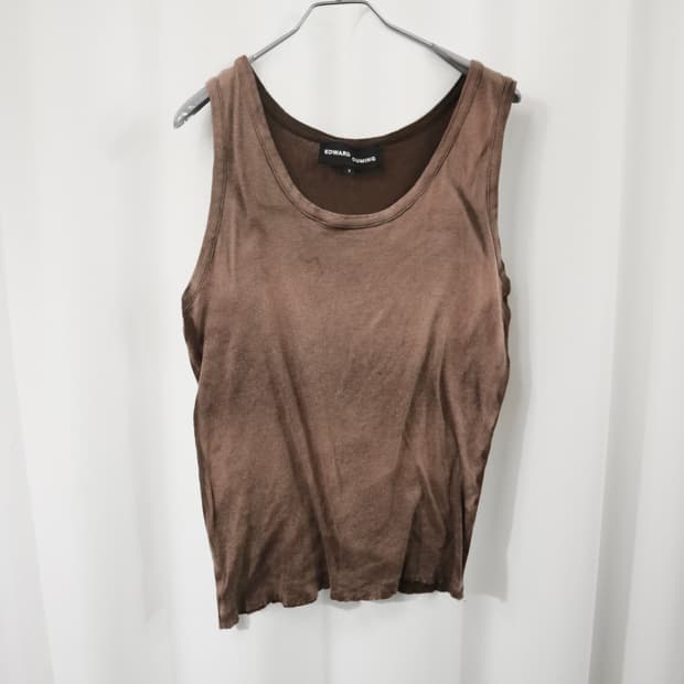 Edward Cuming sleeveless