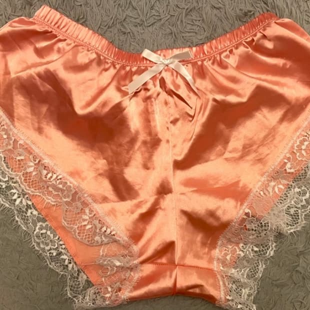 레이스 새틴소재 란제리 쇼츠