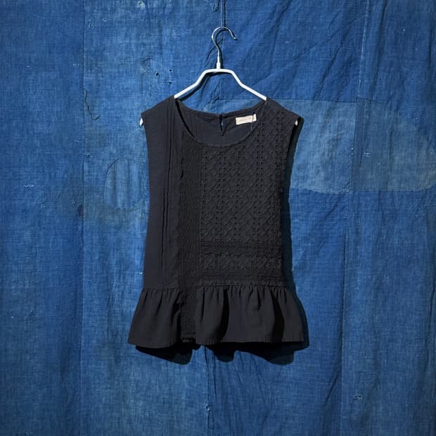 44-55 ) Samansa Mos2 Eyelet Peplum Top