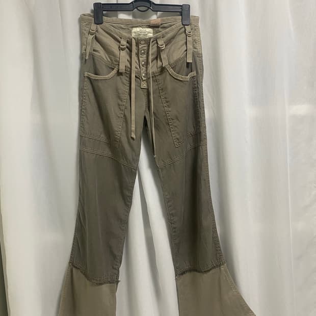 Strap bootcut pants