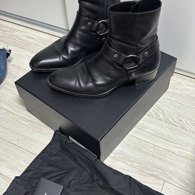 생로랑 모터사이클 하네스 부츠 43.5 사이즈