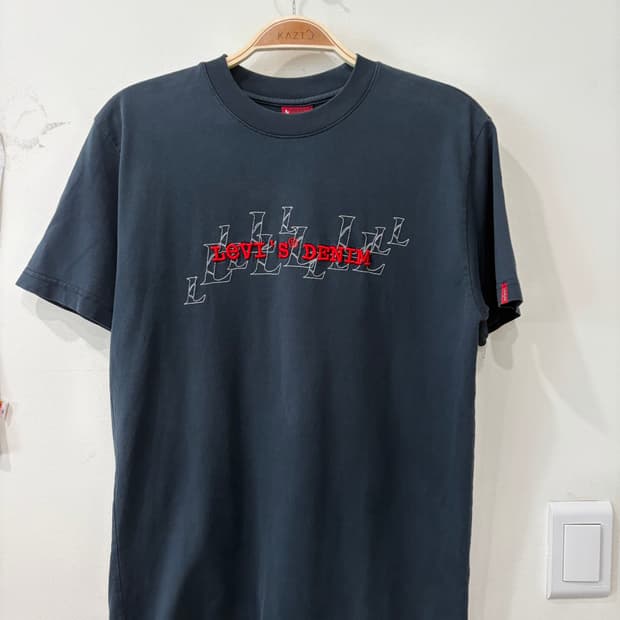 293. 리바이스 레드탭 반팔