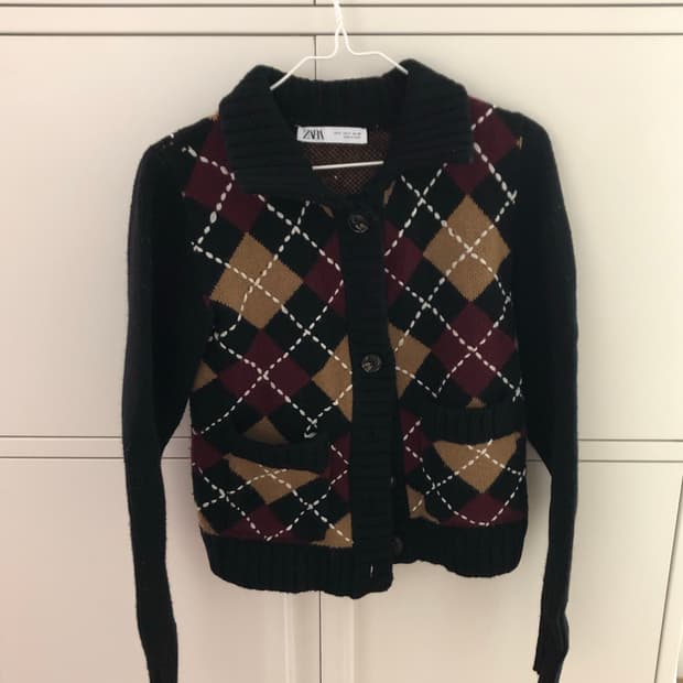 자라 다이아몬드 니트 가디건