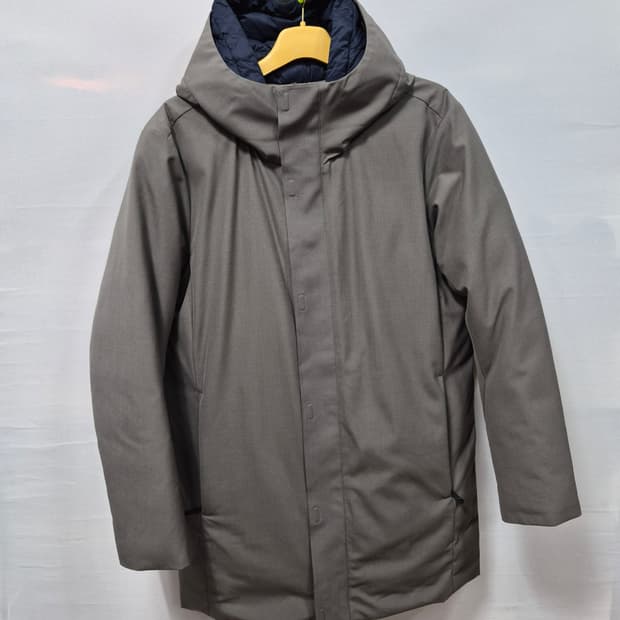 살레와 구스다운 패딩 남성 100