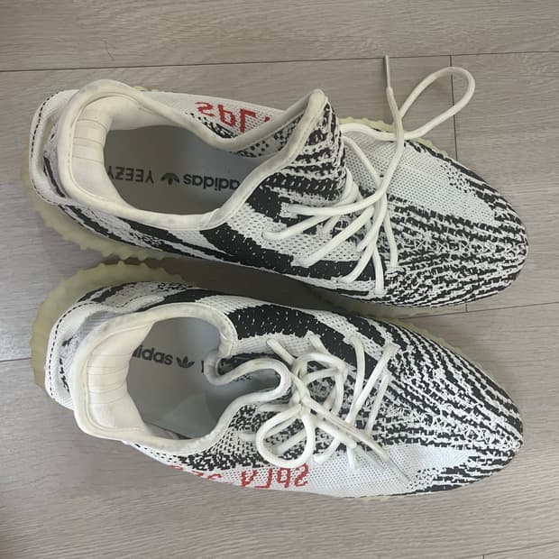 이지부스트 350 v2 300사이즈