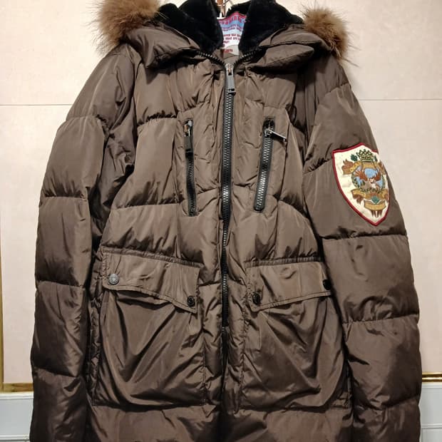 디스퀘어드2 정품 여성 패딩 95 ~ 100 사이즈