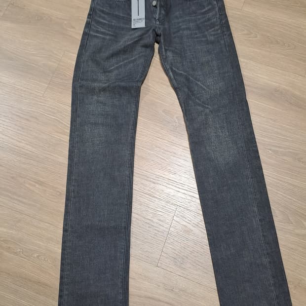 디올옴므 블랙 에디진