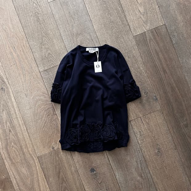 Rose Motif Half T