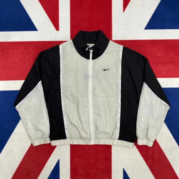 나이키 바람막이  여성 M 