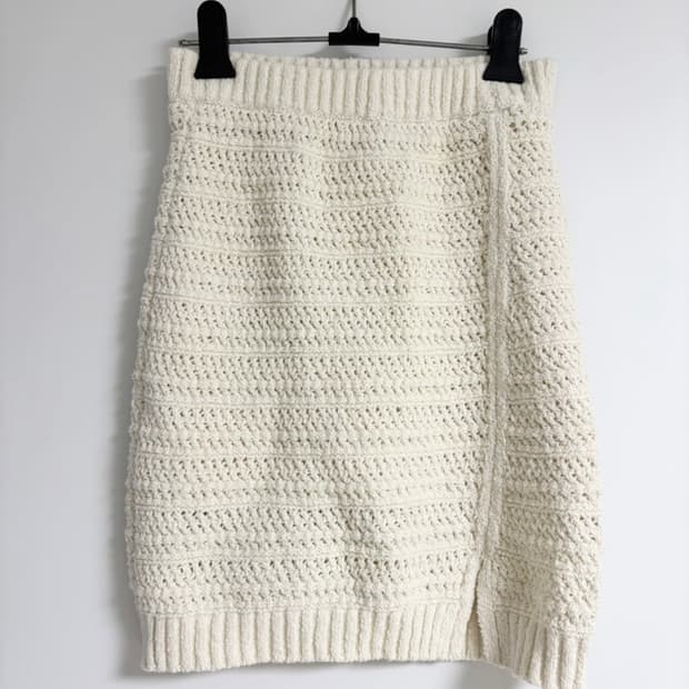 [택달린 새상품] GU 니트 스커트