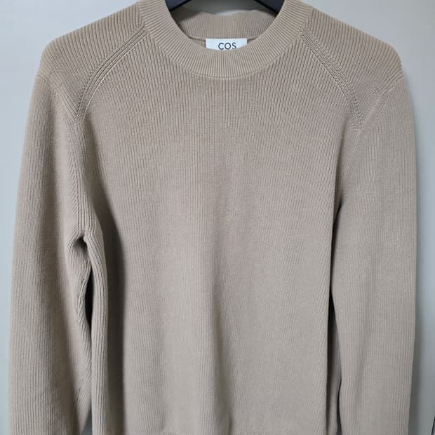 COS 니트 웨어