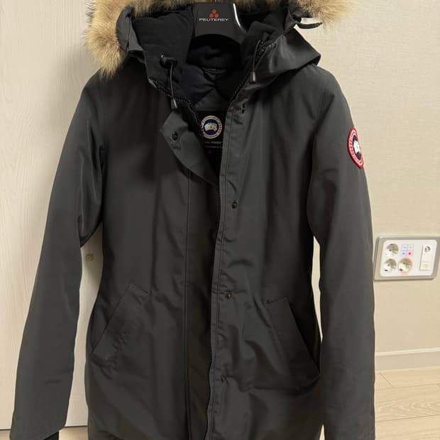 캐나다구스 빅토리아 패딩xs 그래파이트색상