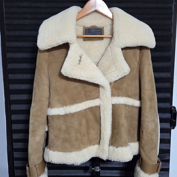 (블랙핑크 지수 착용) [올세인츠] 팔리 시어링 무스탕 | 00006