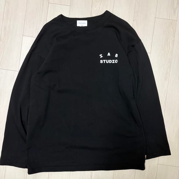 LIGHT LONGSLEEVE BLACK